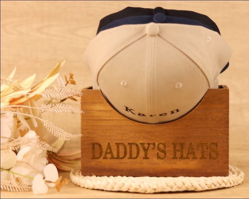 Exquisite Personalized Wooden Hat Holder – The Perfect Gift for Every Occasion