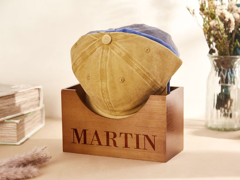 Exquisite Personalized Wooden Hat Holder – The Perfect Gift for Every Occasion